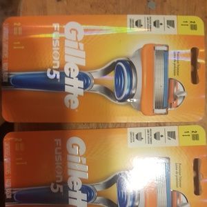 Lot of 2 Gillette Razors NEW